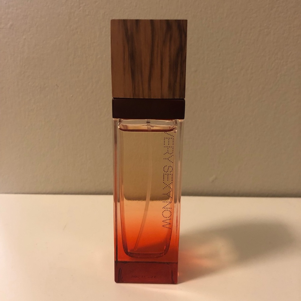 RARE VS VERY SEXY NOW BEAUTY OF BRAZIL